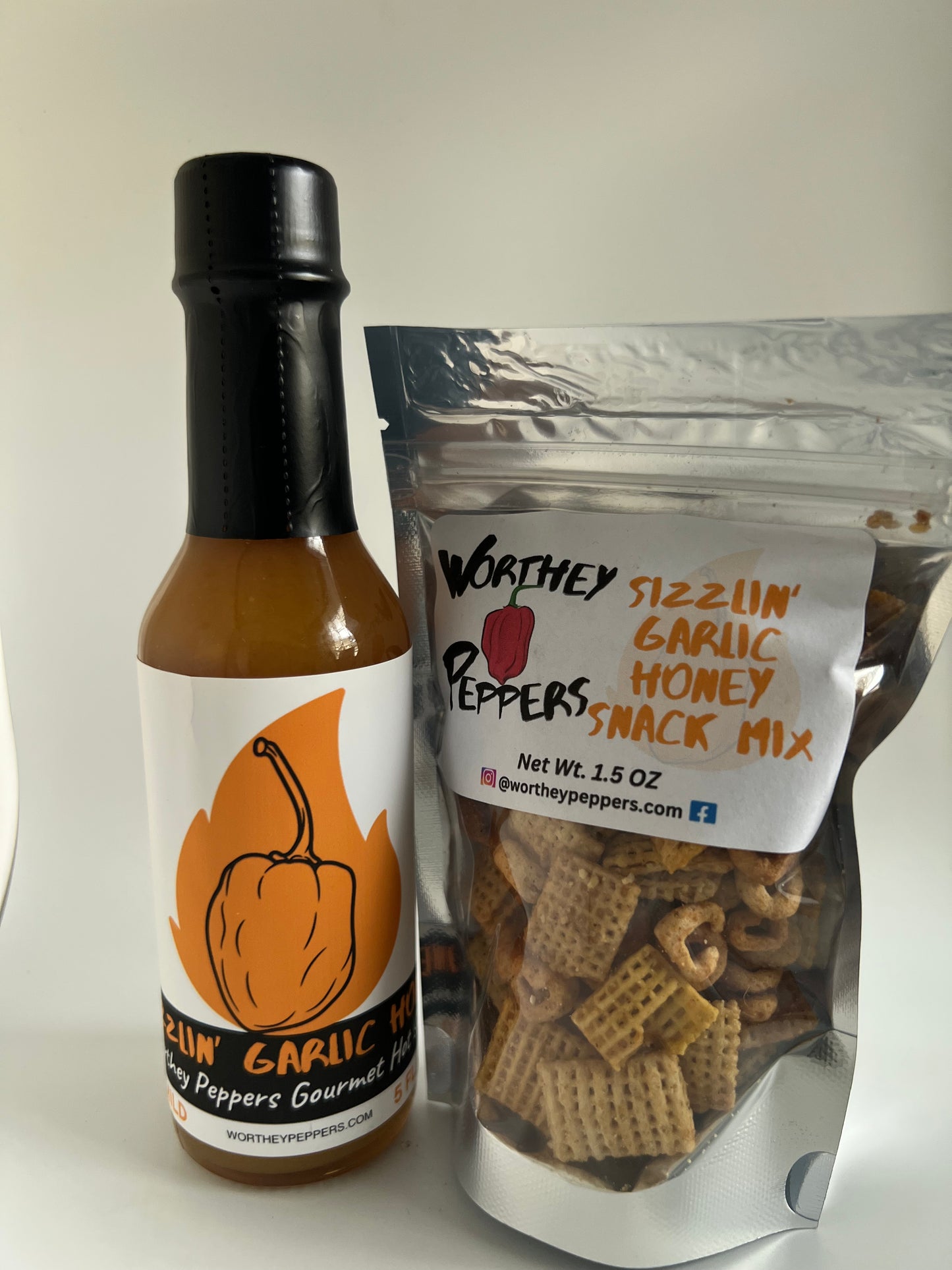 Sizzlin' Garlic Honey Snack Mix